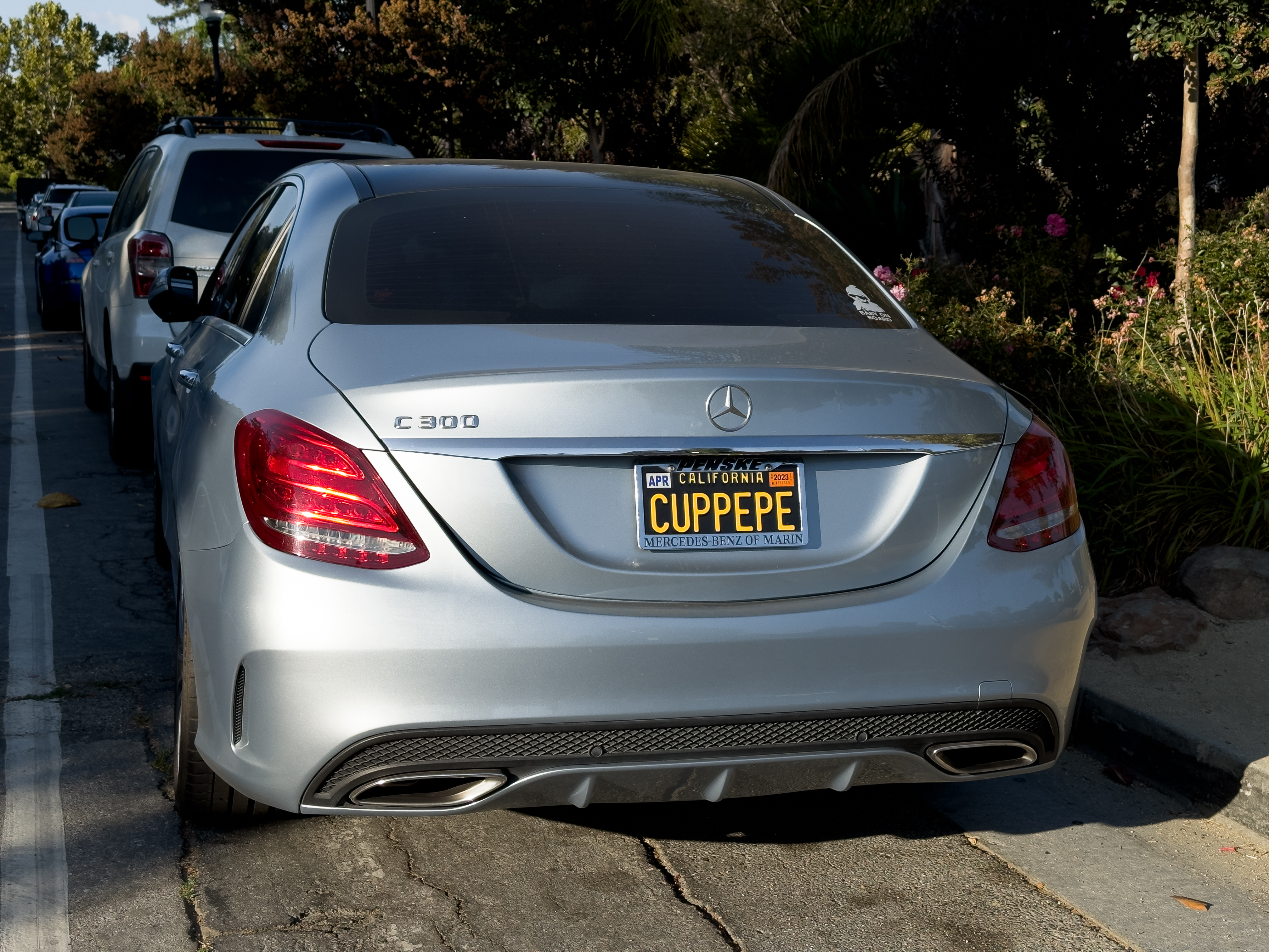 A car with the license plate CUPPEPE